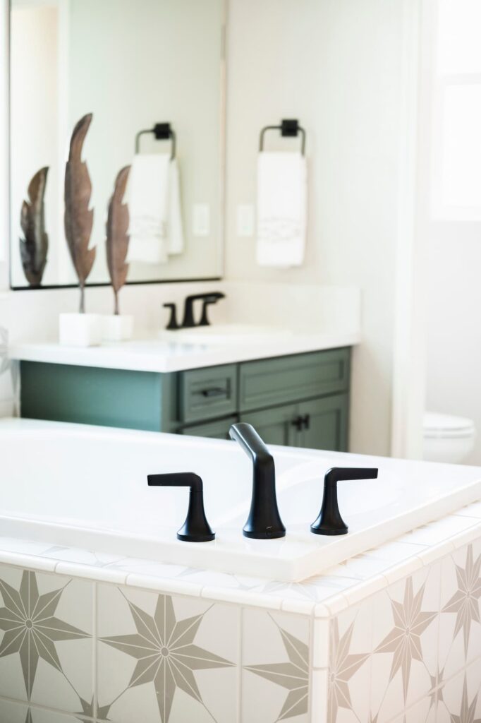 Tub and vanity in bathroom